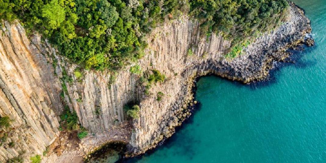 Dünyanın sadece 4 noktasında var biri de Türkiye’de! Giden hayran kalıyor, tam not alıyor: 80 milyon yıllık doğa mucizesi 1